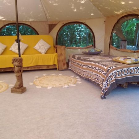 Tente Safari Lodge Dans Foret Luxuriante Vielle-Tursan Exterior photo