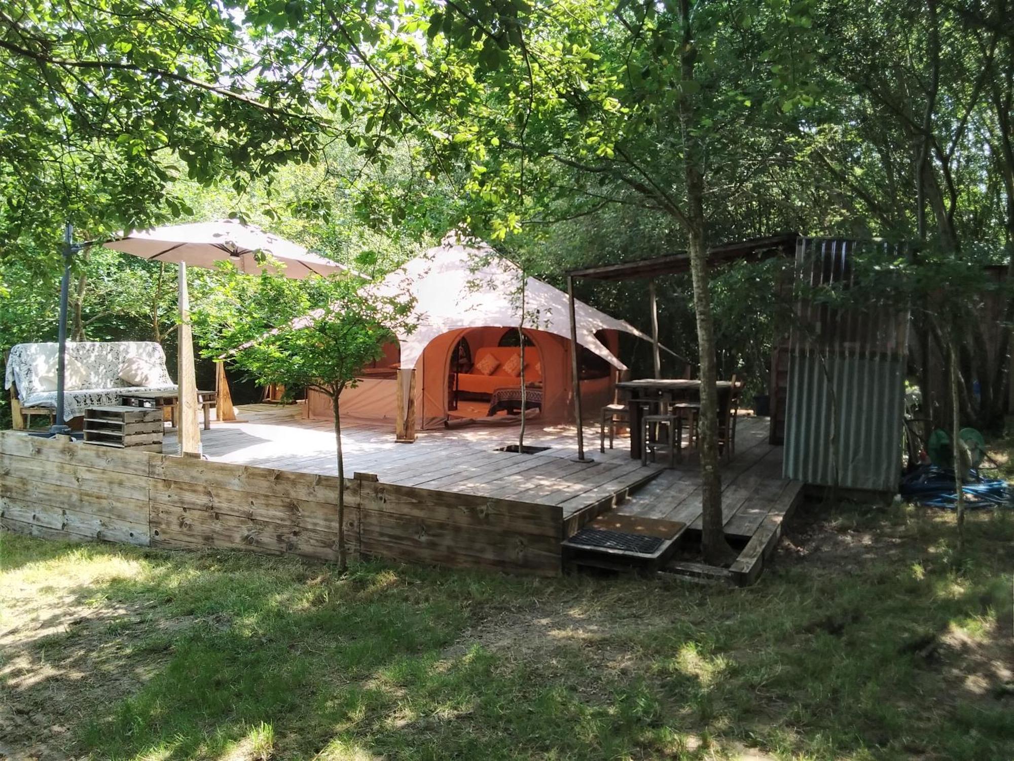 Tente Safari Lodge Dans Foret Luxuriante Vielle-Tursan Exterior photo